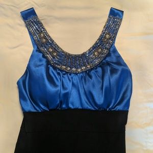 Beautiful Form-fitting Blue Cocktail Dress